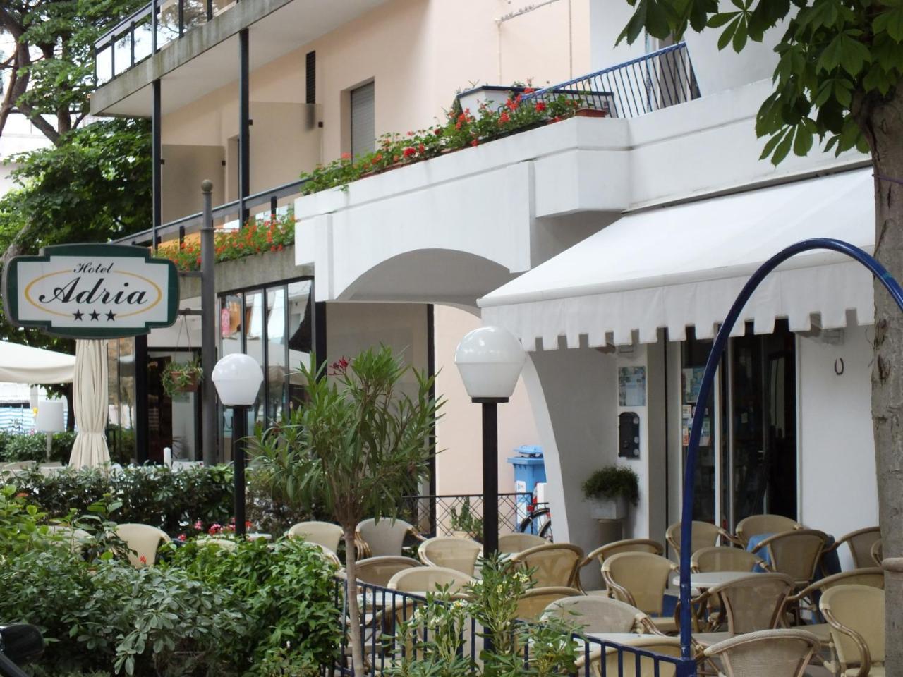 Hotel Adria Misano Adriatico Bagian luar foto